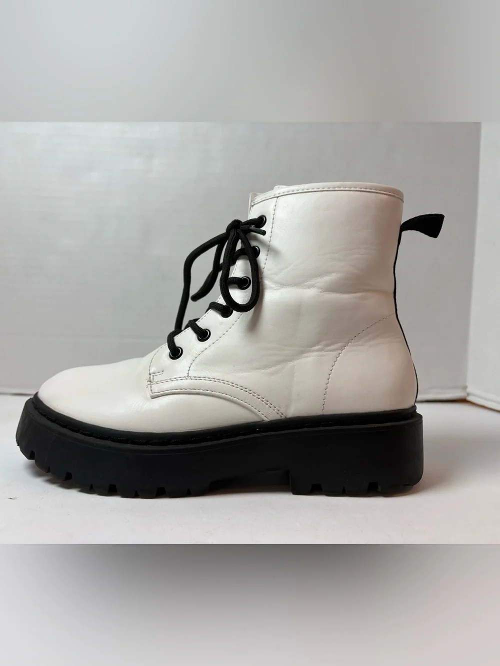 Steve Madden boots have